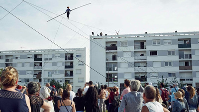 Agence immobilire Cabanis TOULON gestion et locationvous propose un spectacle arien