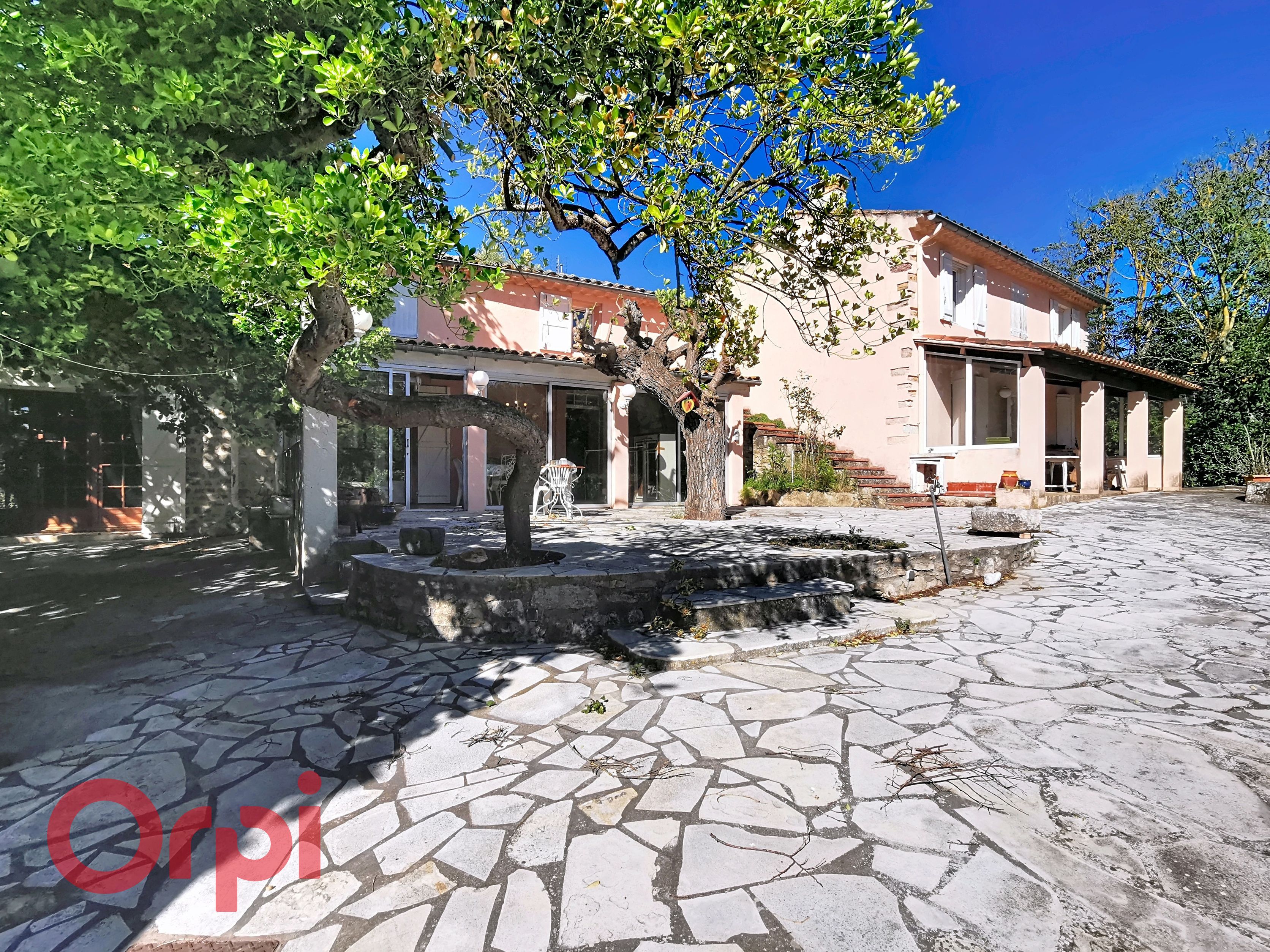 Maison-Villa - LE CASTELLET