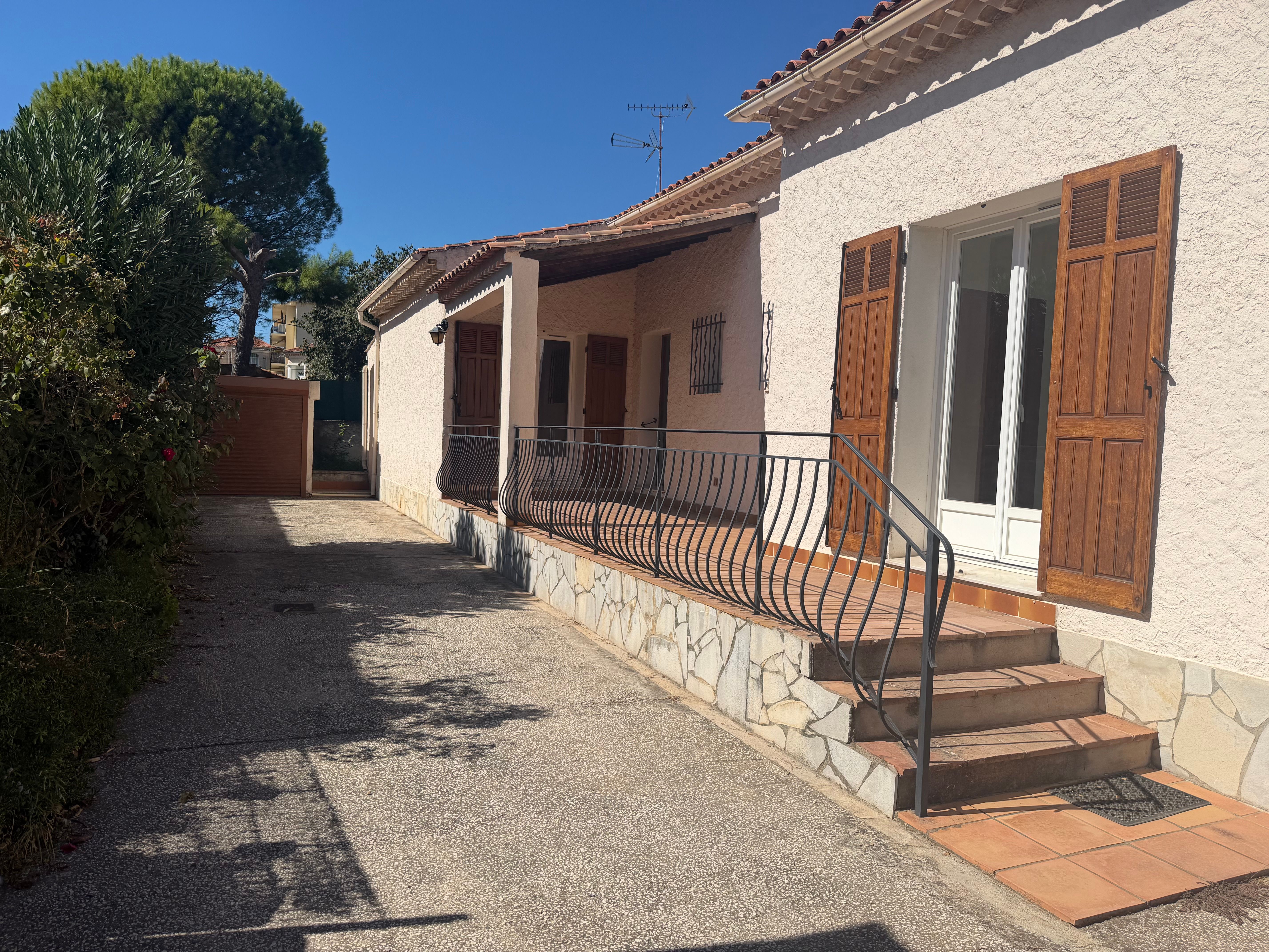 Maison-Villa - TOULON