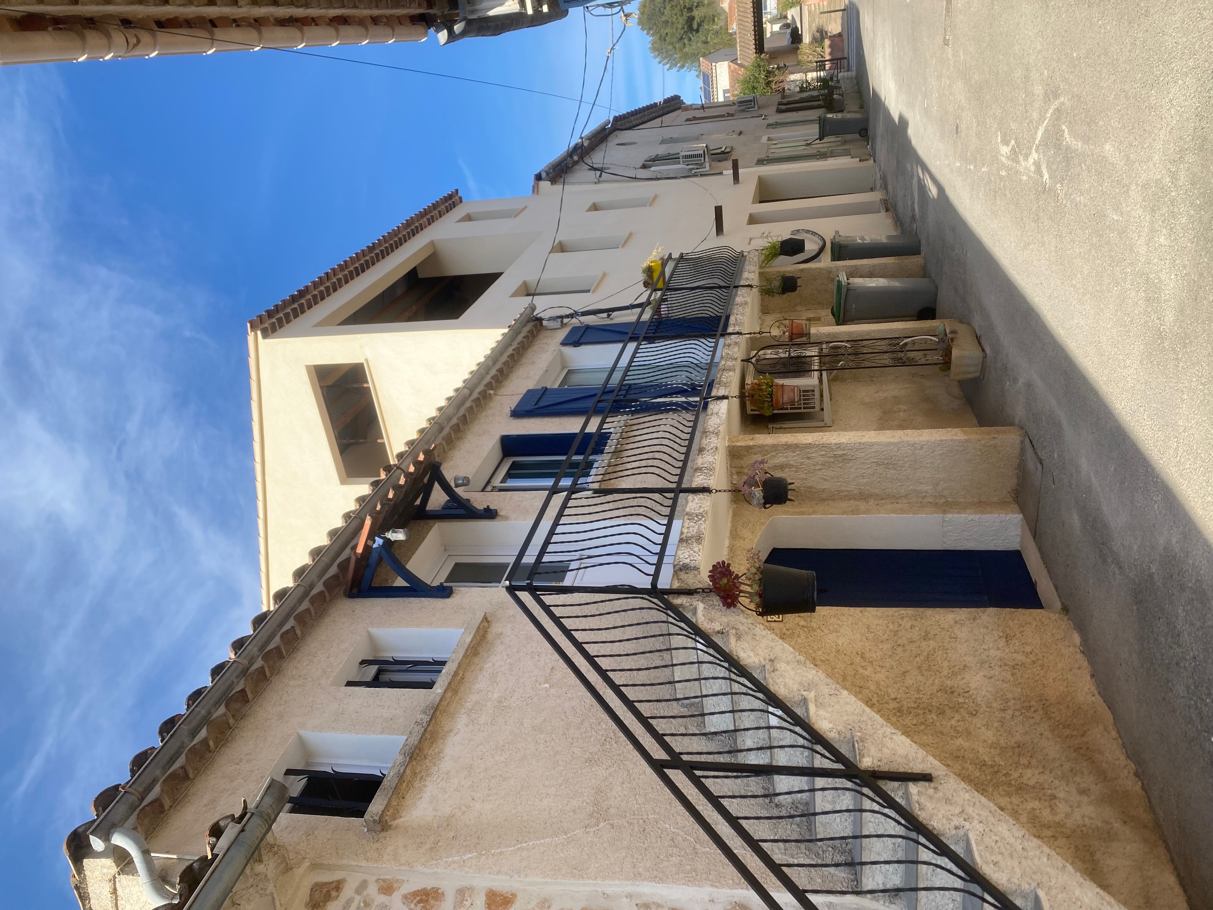 Appartement - LE CASTELLET