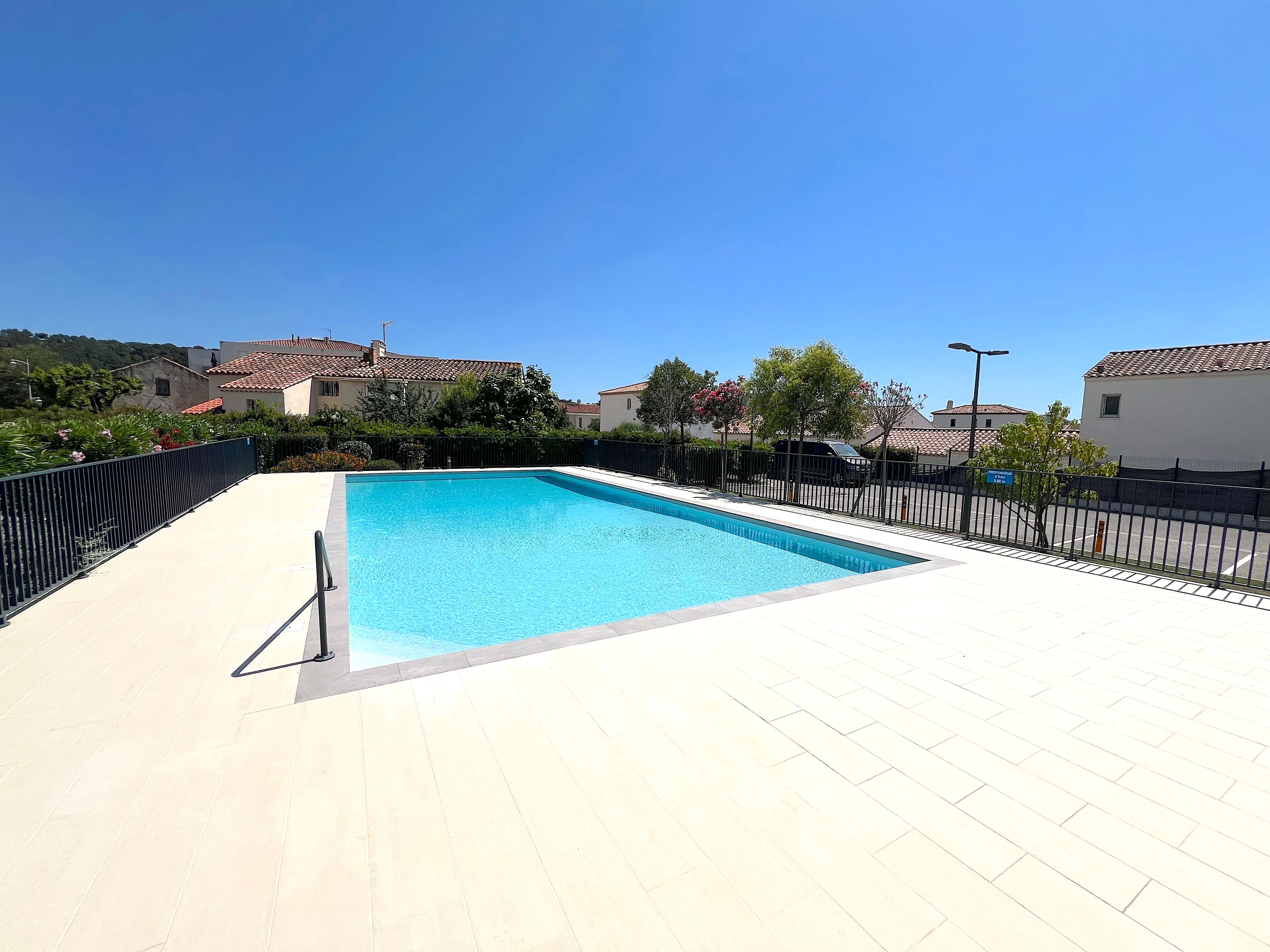 Appartement - SAINT CYR SUR MER