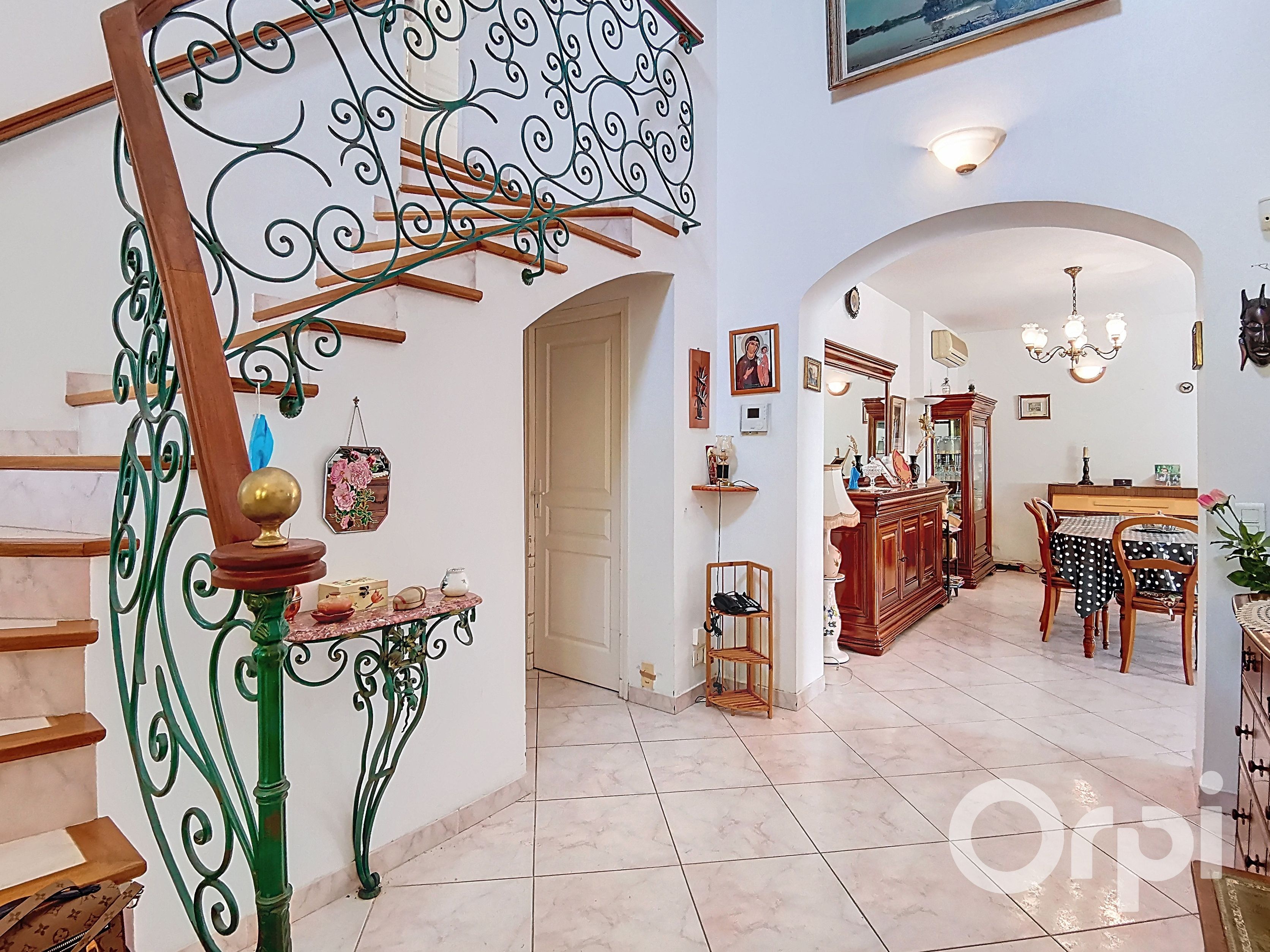 Maison-Villa - SIX FOURS LES PLAGES