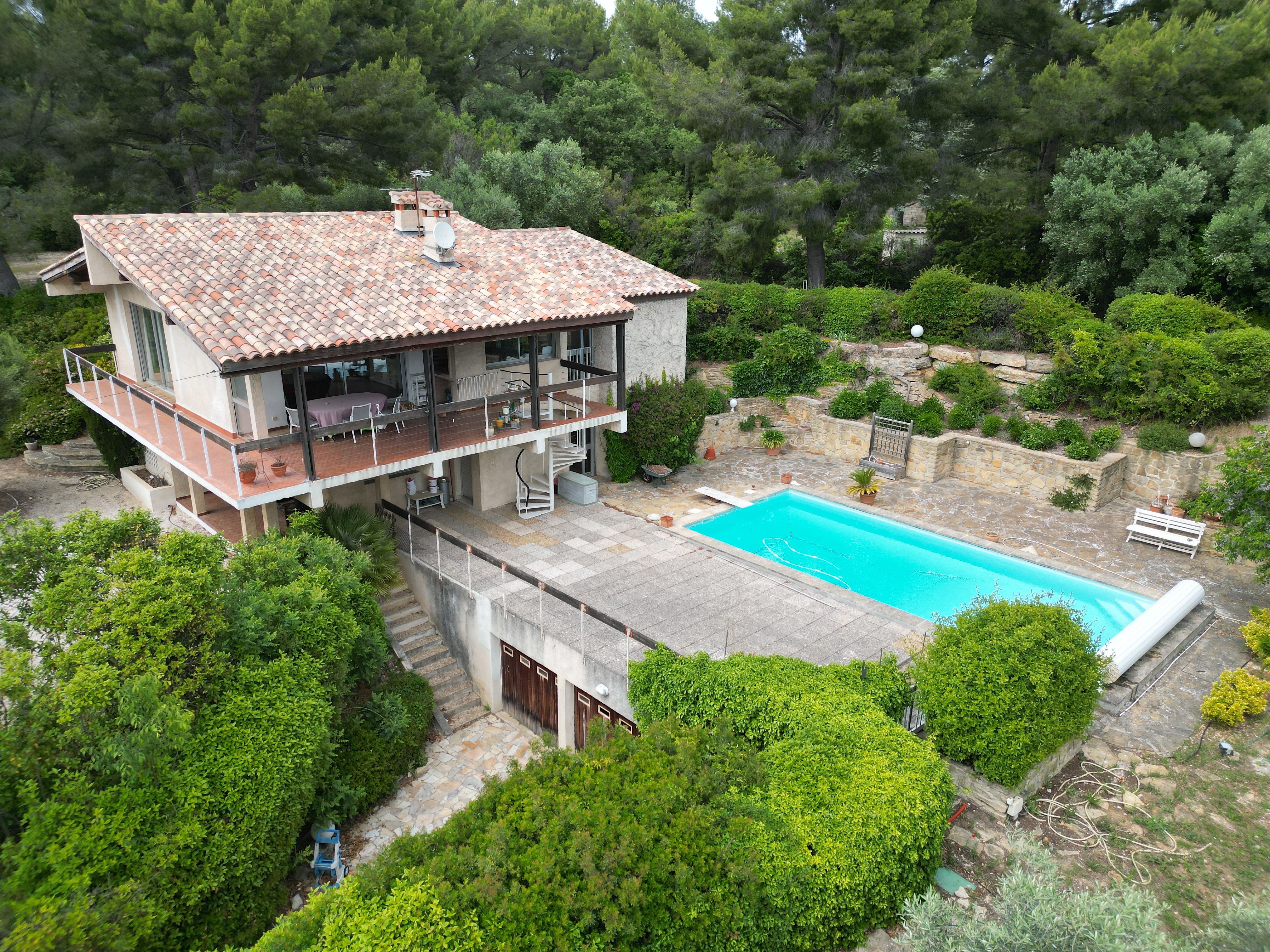Maison-Villa - LE CASTELLET