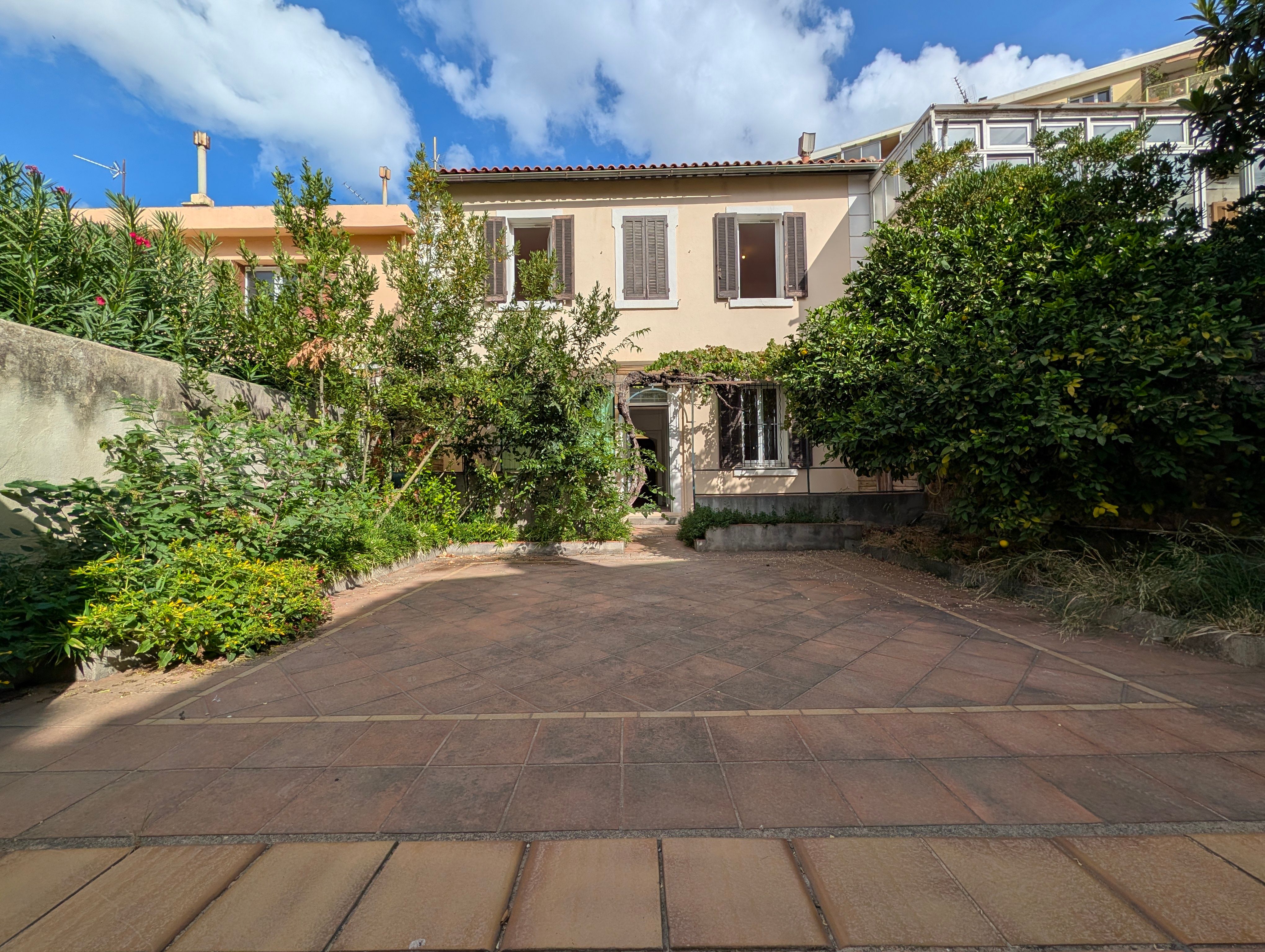 Maison-Villa - TOULON