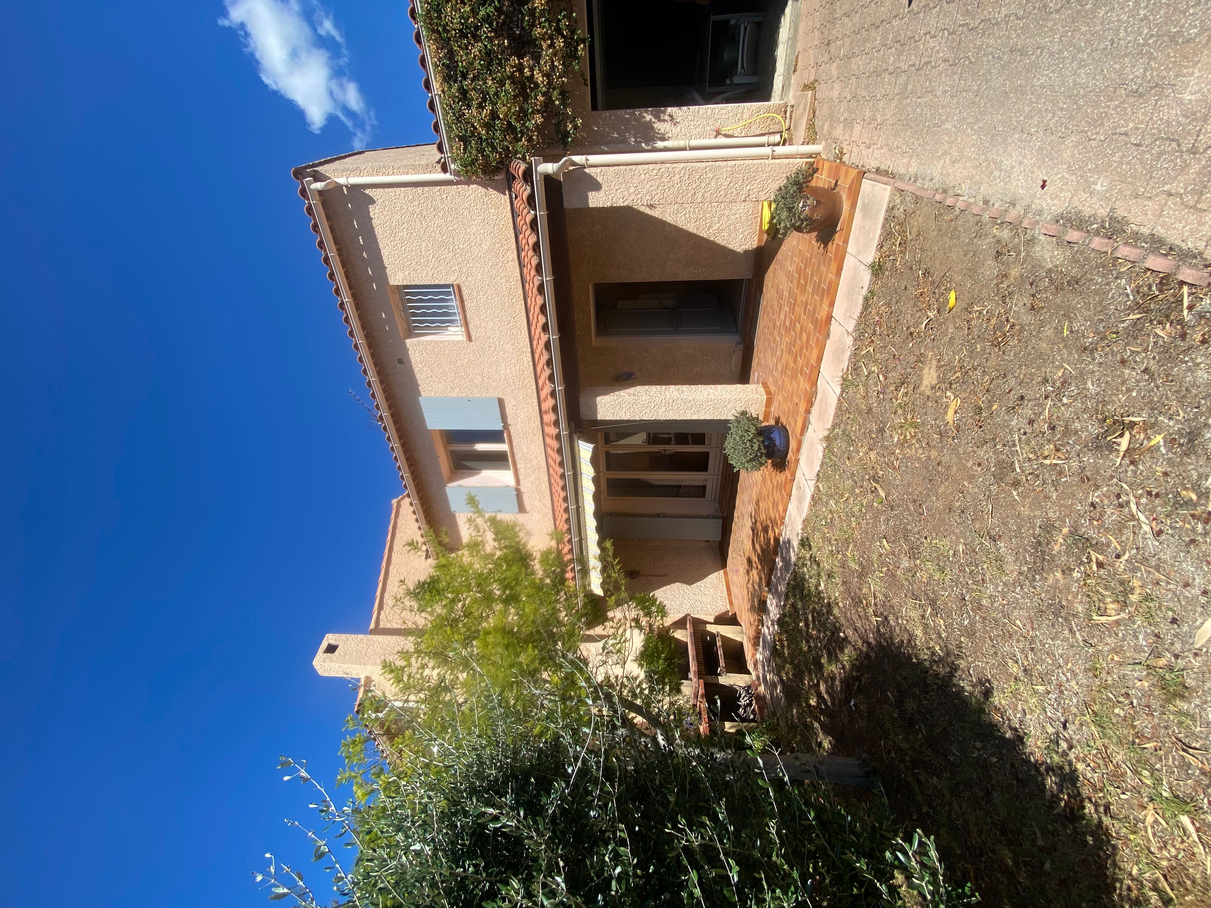 Maison-Villa - SIX FOURS LES PLAGES