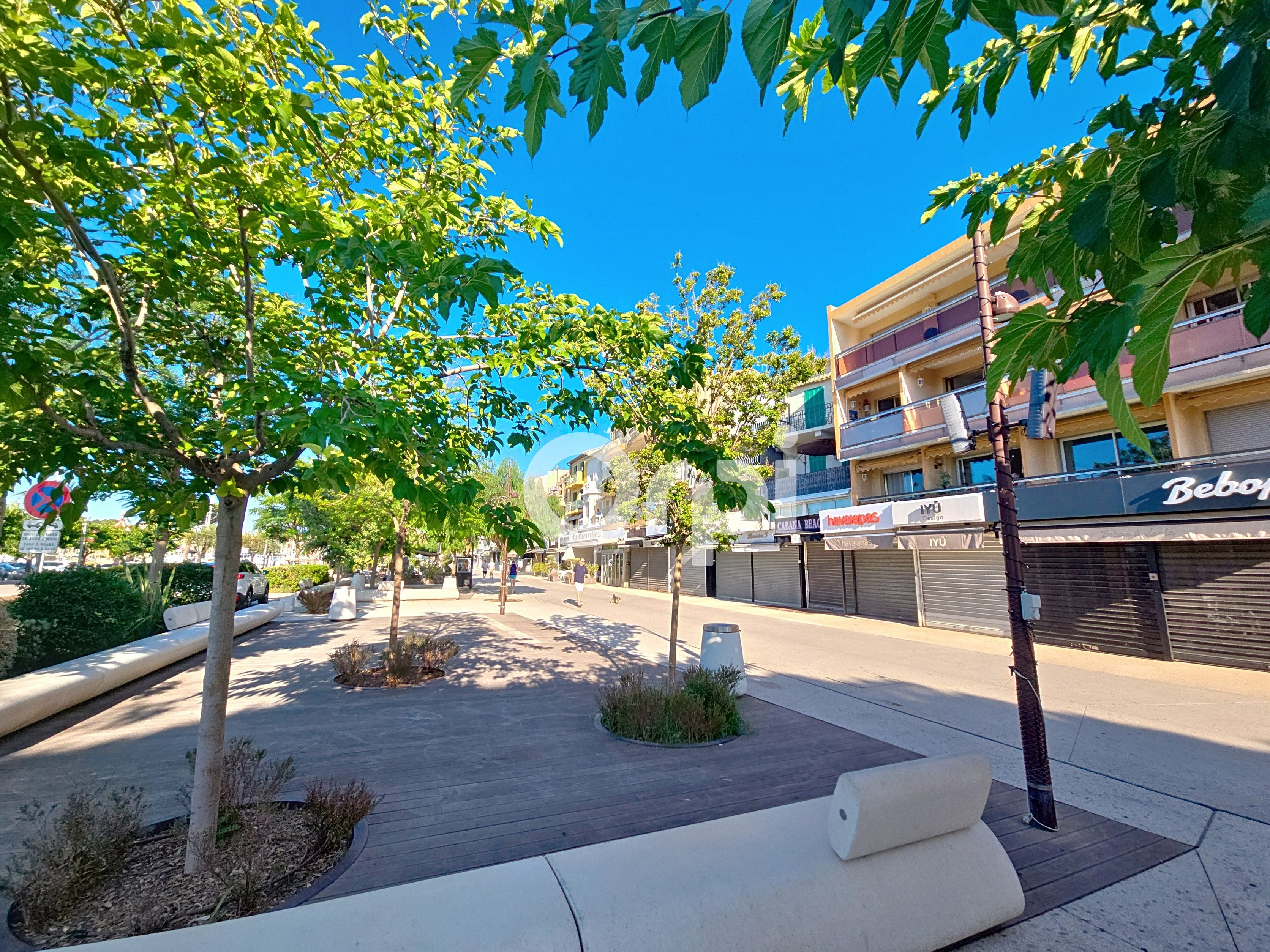 Local Commercial - BANDOL