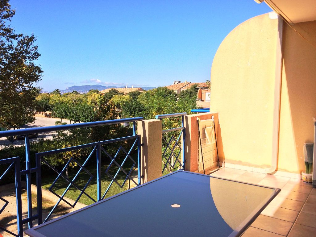 Appartement - SAINT CYR SUR MER