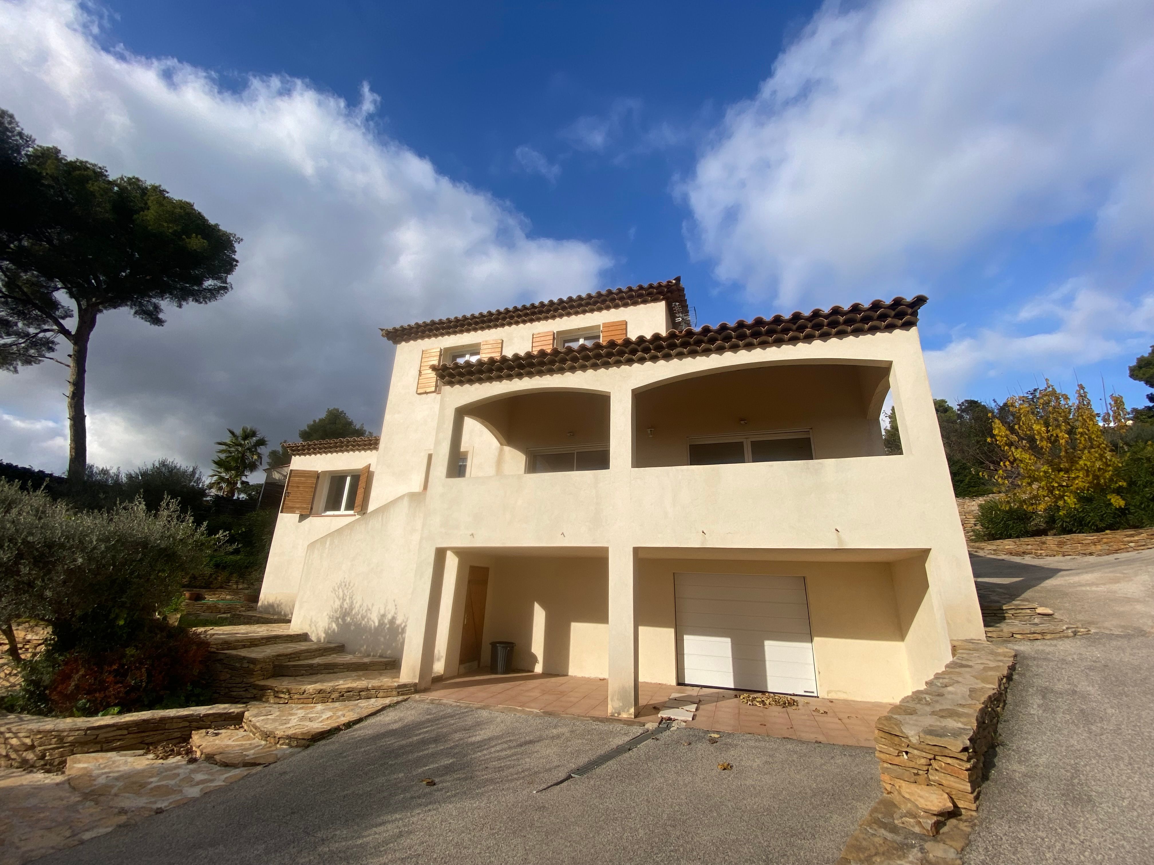 Maison-Villa - LA CADIERE D'AZUR