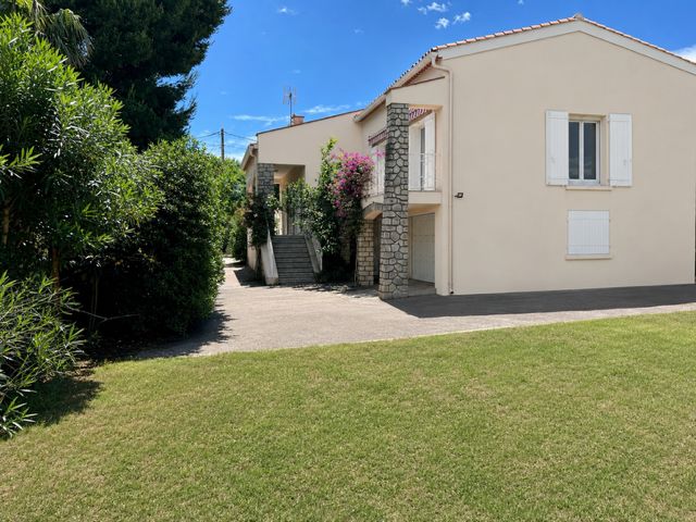 Maison-Villa - TOULON