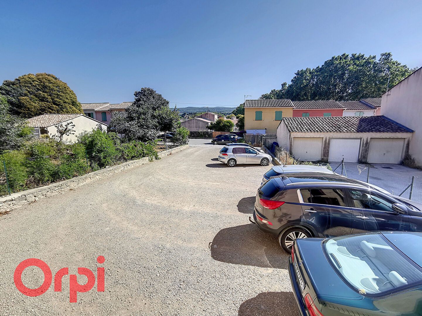 Parking - LE BEAUSSET